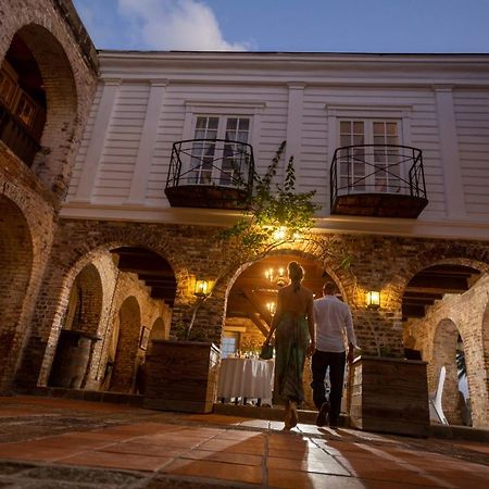 English Harbour Copper And Lumber Store Hotel מראה חיצוני תמונה