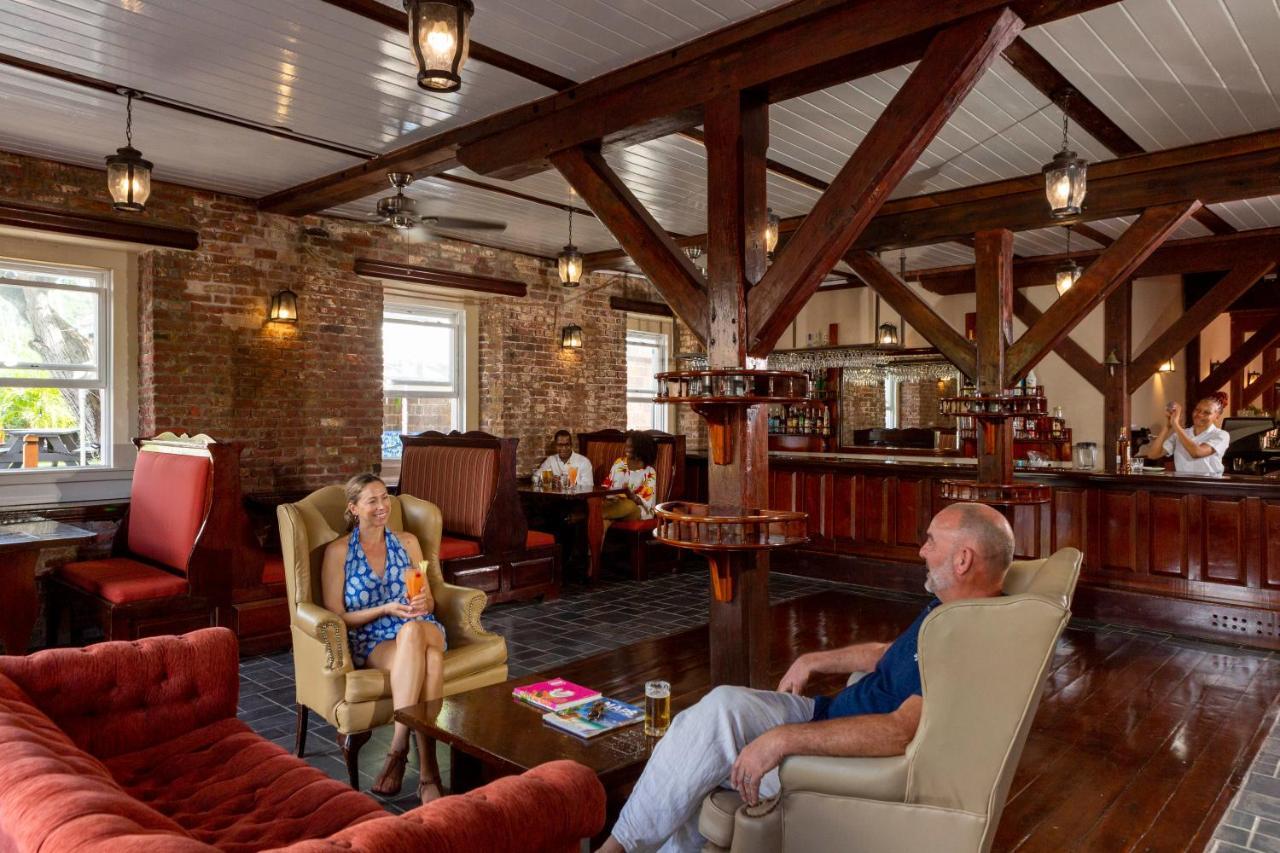 English Harbour Copper And Lumber Store Hotel מראה חיצוני תמונה