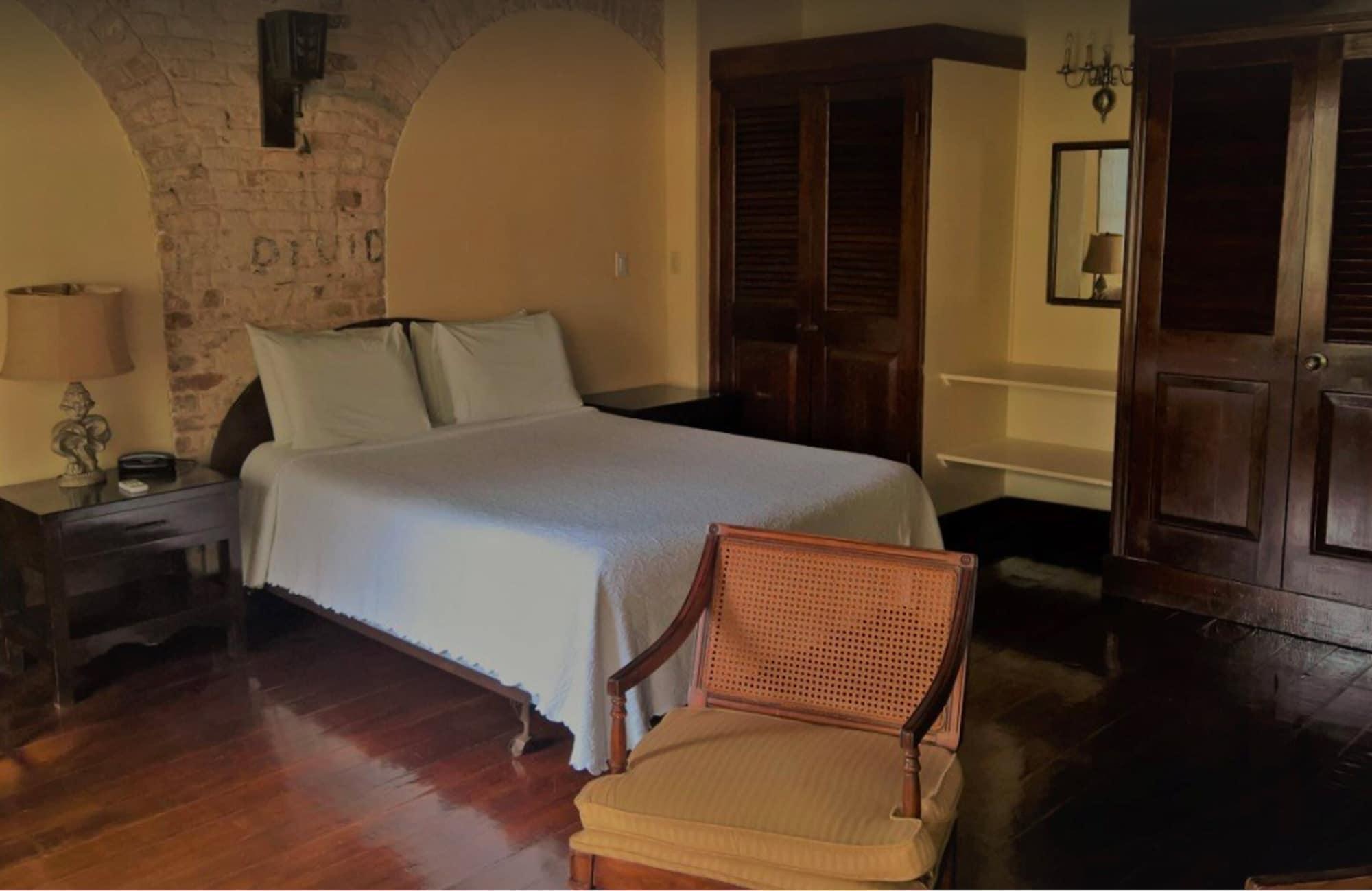 English Harbour Copper And Lumber Store Hotel מראה חיצוני תמונה