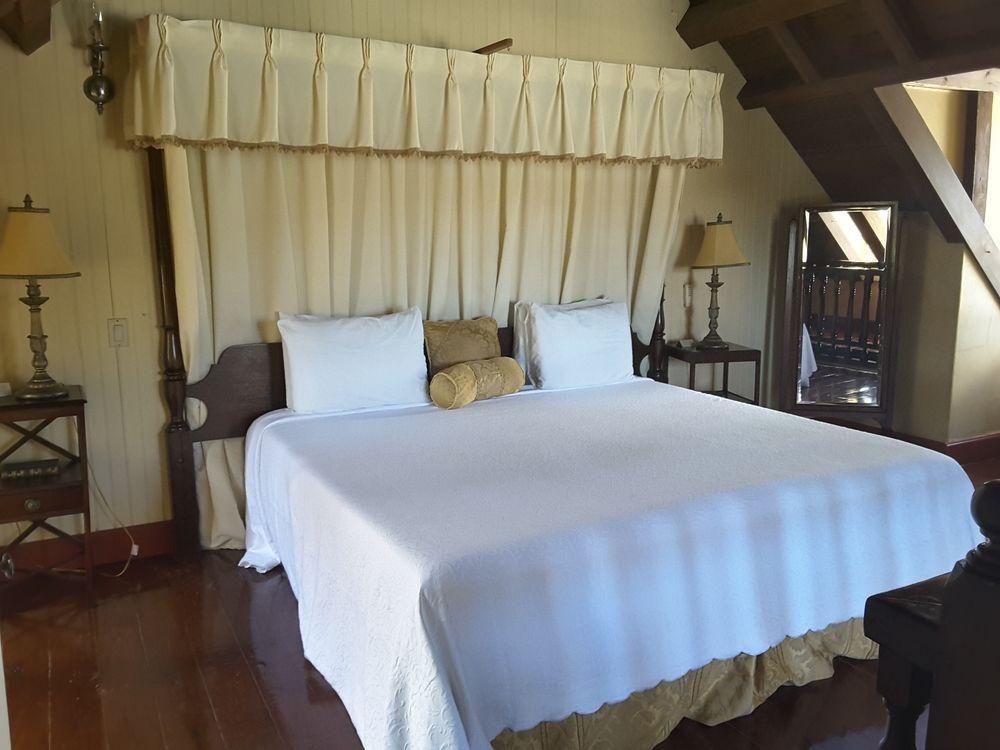 English Harbour Copper And Lumber Store Hotel מראה חיצוני תמונה