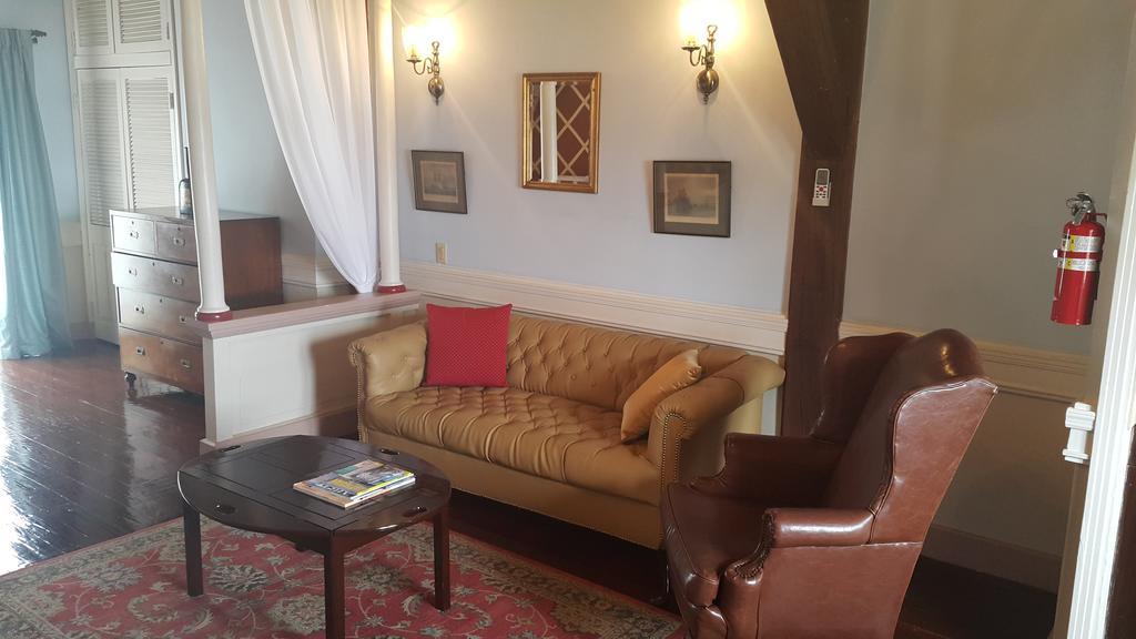English Harbour Copper And Lumber Store Hotel מראה חיצוני תמונה